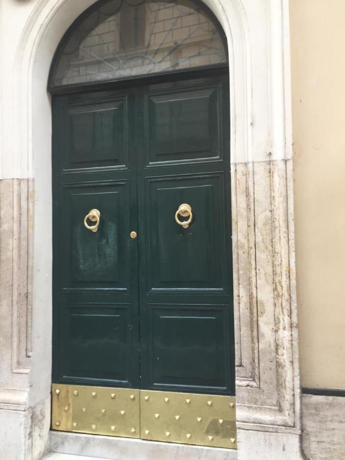 Erida 2 Apartment Spanish Steps Рим Екстер'єр фото